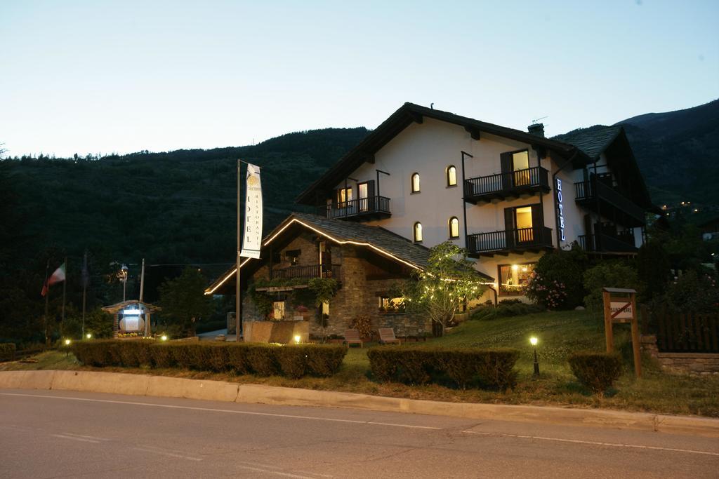 Hotel Chalet La Meridiana サン・ピエール エクステリア 写真